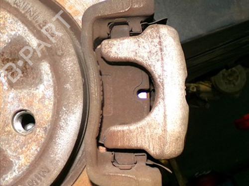 Used Right front brake caliper Right front brake caliper 37193589 37193589