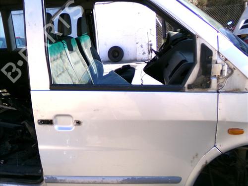 Used Right front door Right front door MERCEDES-BENZ VITO Bus (W638) 110 CDI 2.2 (638.194) (102 hp) 30764048 30764048