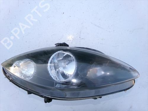 Used Right headlight Right headlight SEAT LEON (1P1) 2.0 TDI (140 hp) 40443379 40443379