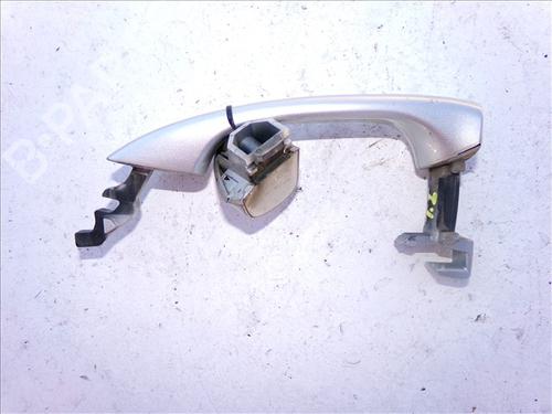 rear-left-exterior-door-handle-mercedes-benz-c-class-w203-2000-2001-2002-2003-2004-2005-2006-2007-30796552 main image