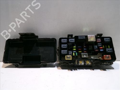 Used Fuse box Fuse box HONDA CIVIC VII Hatchback (EU, EP, EV) 1.6 i (EP2, EU8, EU6) (110 hp) 28182315 28182315