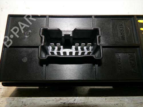 Right front window switch NISSAN JUKE (F15) 1.5 dCi | BP33264899I26 - Image 4