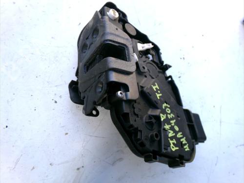 rear-left-lock-land-rover-freelander-2-l359-2006-2007-2008-2009-2010-2011-2012-2013-2014-2015-36595412 main image