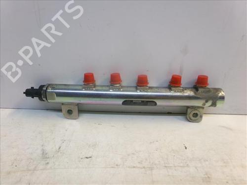 Used Injection rail Injection rail ALFA ROMEO 147 (937_) 1.9 JTD (937.AXD1A, 937.BXD1A, 937.AXV1A, 937.BXB1A,... (115 hp) 24566595 24566595