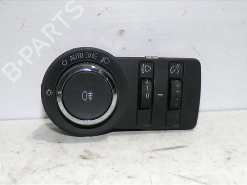 Used Headlight switch Headlight switch OPEL ASTRA J (P10) 1.3 CDTI (68) (95 hp) 24561470 24561470