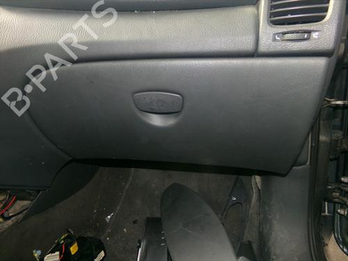 Used Glove box RENAULT LAGUNA II Grandtour (KG0/1_) 2.0 16V (KG00, KG0K, KG0W, KG0P) (135 hp) 32228258