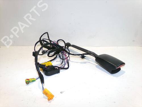 Engate do cinto Engate do cinto RENAULT SCÉNIC III (JZ0/1_) 1.5 dCi (JZ02, JZ0R) (95 hp) 33904757 33904757