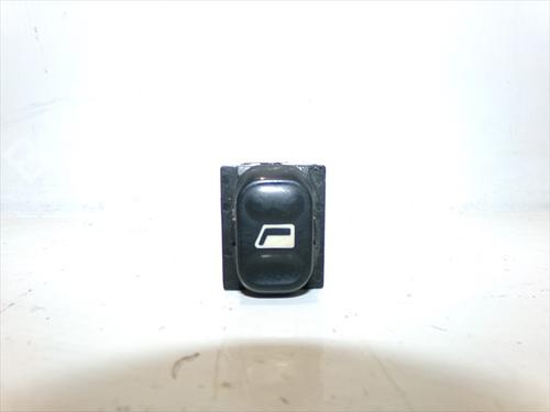 Used Right front window switch Right front window switch CITROËN BERLINGO / BERLINGO FIRST MPV (MF_, GJK_, GFK_) 1.6 HDI 75 (MF9HW, GJ9HWC, GF9HWC, GN9HWC) (75 hp) 33285508 33285508