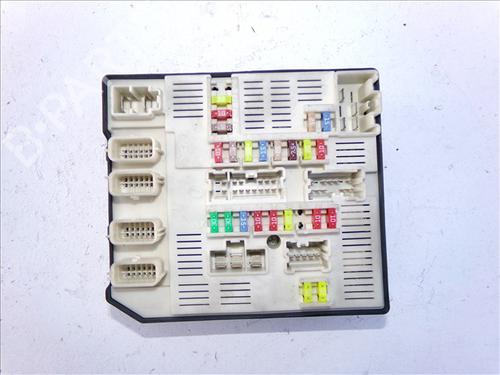 Used Fuse box Fuse box RENAULT MEGANE III Hatchback (BZ0/1_, B3_) 1.5 dCi (106 hp) 30644973 30644973