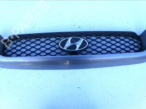Grill Grill HYUNDAI SANTA FÉ I (SM) 2.0 CRDi (113 hp) 33264402 33264402