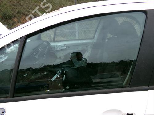 Used Front left door window Front left door window CITROËN C3 II (SC_) 1.4 HDi 70 (SC8HZC, SC8HR0, SC8HP4) (68 hp) 33265192 33265192