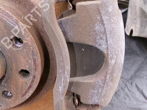 Used Right front brake caliper Right front brake caliper FIAT GRANDE PUNTO (199_) 1.3 D Multijet (199.AXD11, 199.AXD1A, 199.AXD1B,... (90 hp) 33423180 33423180