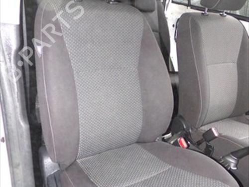 Sæde højre fortil TOYOTA VERSO (_R2_) 2.0 D-4D (AUR20_, AUR20R) (124 hp) 32009953