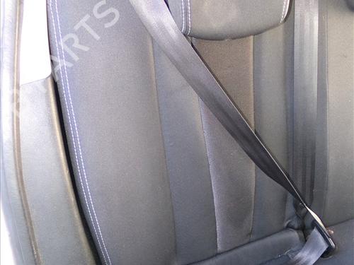 rear-right-seatbelt-renault-megane-iii-hatchback-bz01_-b3_-2008-30644982 main image