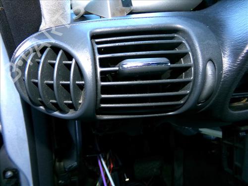Used Air vent Air vent MERCEDES-BENZ C-CLASS (W203) C 200 CDI (203.004) (116 hp) 30796480 30796480