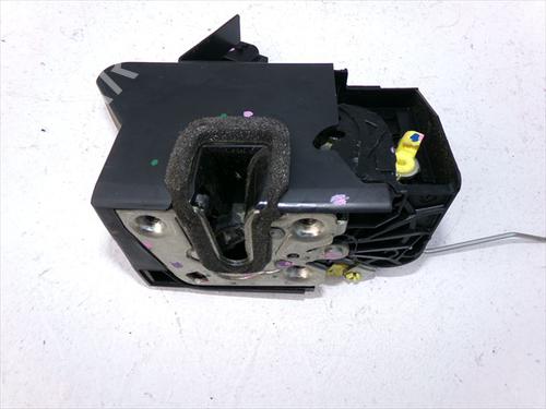 Venstre fortil lås DACIA DUSTER (HM_) 1.0 TCe 100 (HMMT) (101 hp) 31637288