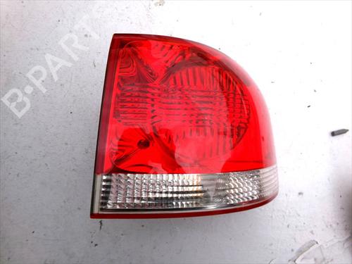 Used Right taillight Right taillight VW TOUAREG (7LA, 7L6, 7L7) 2.5 R5 TDI (174 hp) 33265371 33265371