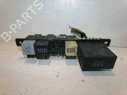 Used Fuse box Fuse box SEAT LEON (1M1) 1.9 TDI (110 hp) 40279490 40279490