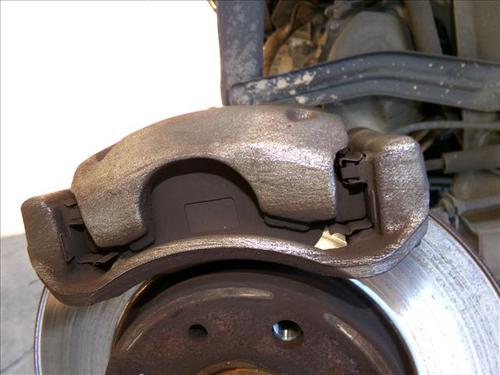 left-front-brake-caliper-fiat-500-c-312_-2009-33423761 main image
