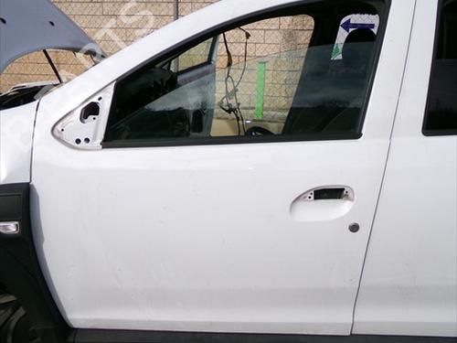 Dør venstre foran DACIA DUSTER (HM_) 1.0 TCe 100 (HMMT) (101 hp) 31637338