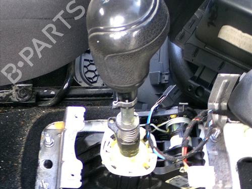 Used Gear lever Gear lever SEAT Mii (KF1, KE1) 1.0 (60 hp) 31020282 31020282