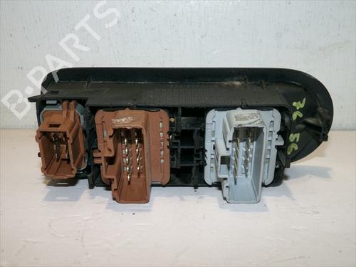 Left front window switch RENAULT MEGANE II Saloon (LM0/1_) 1.9 dCi | BP40597617I27 - Image 2
