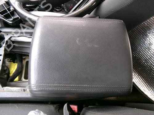 Used Armrest / Center console Armrest / Center console VW TOUAREG (7LA, 7L6, 7L7) 2.5 R5 TDI (174 hp) 33265267 33265267