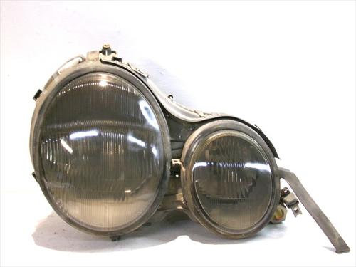 Used Right headlight Right headlight MERCEDES-BENZ E-CLASS (W210) E 300 Turbo-D (210.025) (177 hp) 24565120 24565120