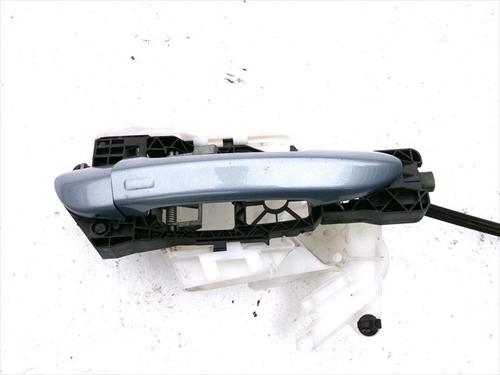 front-right-exterior-door-handle-vw-passat-b6-3c2-2005-2006-2007-2008-2009-2010-2011-33265064 main image