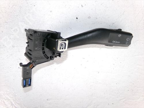 Commodo Essuie Glace / Phare AUDI A3 (8P1) 2.0 TDI (136 hp) 32111109