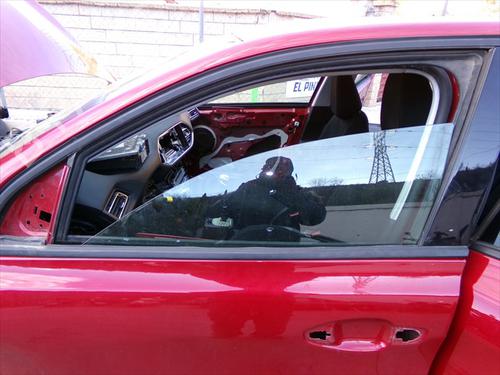 Dør rude ventre foran PEUGEOT 308 II (LB_, LP_, LW_, LH_, L3_) 1.6 BlueHDi 120 (120 hp) 31658785