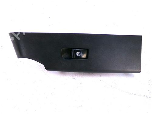 Used Right front window switch Right front window switch CHEVROLET AVEO / KALOS Saloon (T200) 1.4 (94 hp) 29623100 29623100