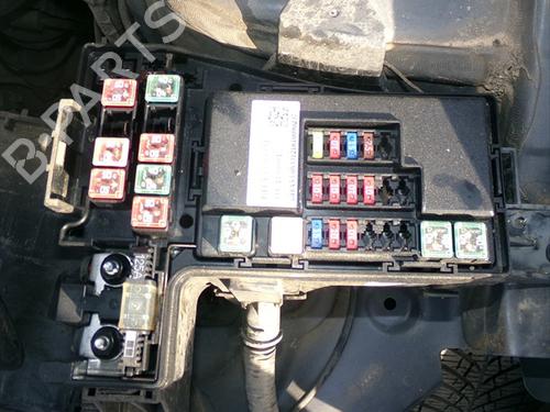 Used Fuse box Fuse box 38553313 38553313