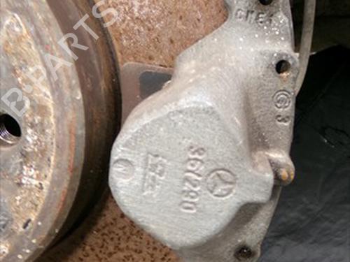 Used Left rear brake caliper MERCEDES-BENZ E-CLASS (W210) E 270 CDI (210.016) (170 hp) 32009944