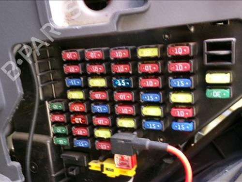 Used Fuse box Fuse box HYUNDAI TUCSON (JM) 2.0 CRDi (140 hp) 25434904 25434904