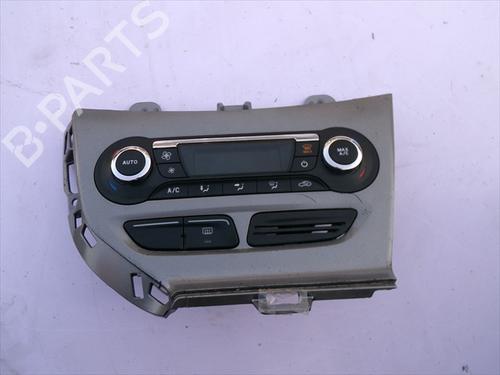Used Climate control Climate control 38036383 38036383