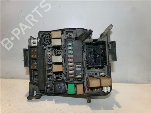 fuse-box-hyundai-i30-estate-gd-2012-24561164 main image