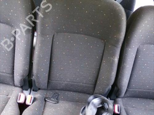 Sæde Bagtil Sæde Bagtil HYUNDAI TRAJET (FO) 2.0 CRDi (113 hp) 37508488 37508488