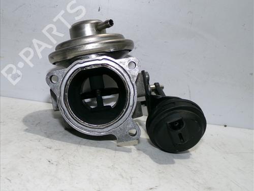 Used Throttle body Throttle body VW GOLF III (1H1) 1.9 TDI (90 hp) 24569236 24569236