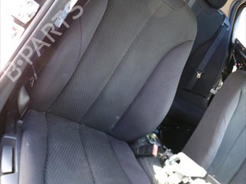 Sæde højre fortil Sæde højre fortil BMW 1 (F20) 116 d (116 hp) 34052811 34052811