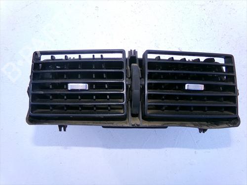 Used Air vent Air vent AIXAM A.721 0.4 D (5 hp) 33423255 33423255