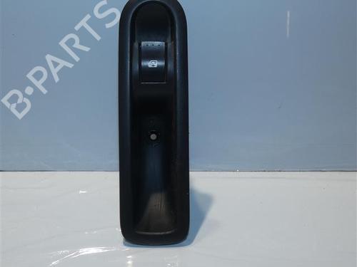 Used Left rear window switch Left rear window switch RENAULT MEGANE II Estate (KM0/1_) 1.9 dCi (KMRG, KM1G, KM0G, KM2C) (120 hp) 24555719 24555719