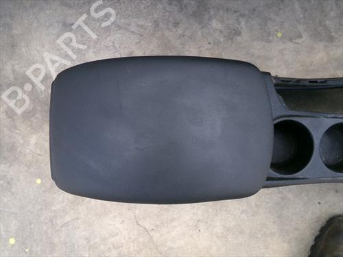Used Armrest / Center console Armrest / Center console CITROËN DS4 (NX_) 1.6 HDi 115 (114 hp) 33975352 33975352
