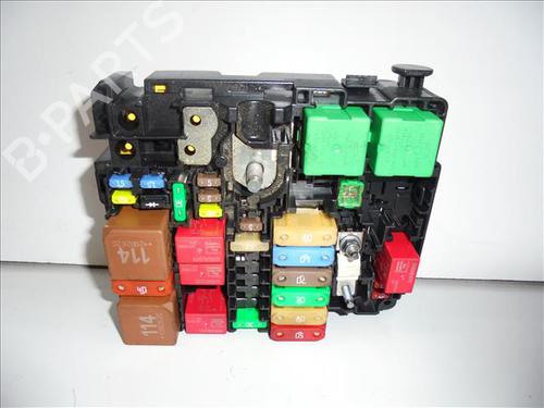 Used Fuse box Fuse box PEUGEOT 208 II (UB_, UP_, UW_, UJ_) 1.2 PureTech 75 (75 hp) 24561839 24561839