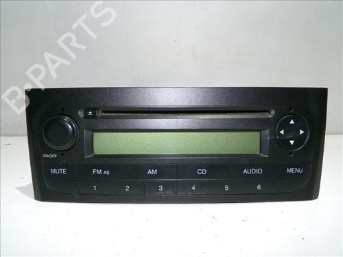 Used Radio Radio FIAT GRANDE PUNTO (199_) 1.3 D Multijet (199.AXD11, 199.AXD1A, 199.AXD1B,... (90 hp) 33423636 33423636