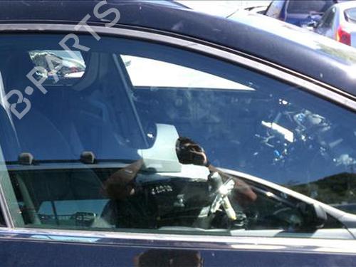 Used Front right door window Front right door window 33423804 33423804