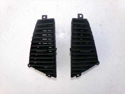 Rejilla aireadora KIA CARENS I MPV (FC, FJ) 2.0 CRDi (140 hp) 31353385