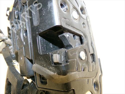 Front left lock SKODA RAPID Spaceback (NH1) 1.6 TDI | BP24557358C98 - Image 2