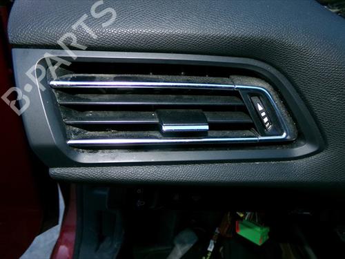 Used Air vent PEUGEOT 308 II (LB_, LP_, LW_, LH_, L3_) 1.6 BlueHDi 120 (120 hp) 31658750