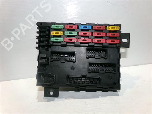 Used Fuse box Fuse box FIAT BRAVA (182_) 1.6 16V (182.BB) (103 hp) 36212597 36212597